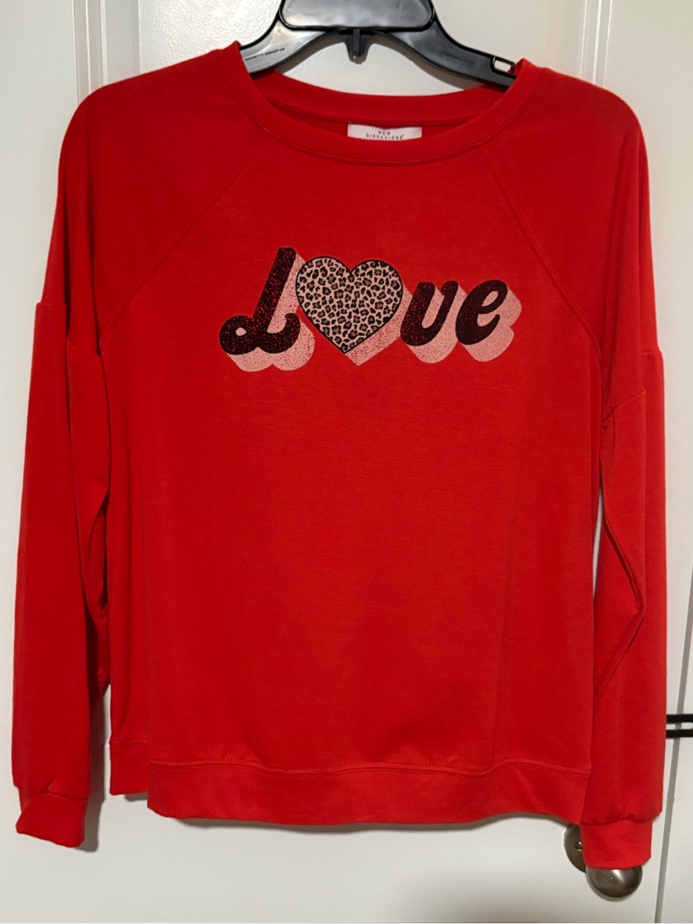 NWT New Directions Red Leopard Heart Love Sweatshirt Size S